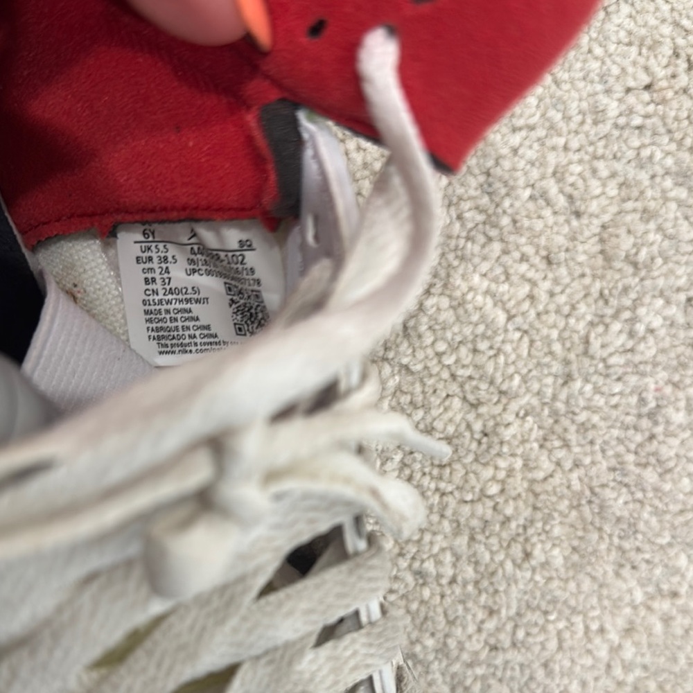 Nike Air Jordan 5 Retro Fire Red Silver Tongue - Picture 5 of 7